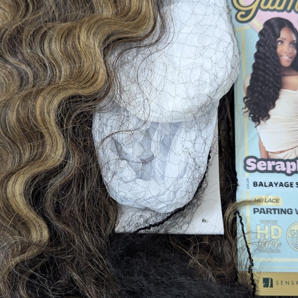 Woman Lace Front Wig - Picture 6 of 15